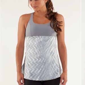 Lululemon Venus Tank Blazer Fossil / Fossil Material: Luxtreme, Swift size:6